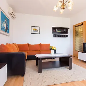 Apartment Andrea V, Krk Town